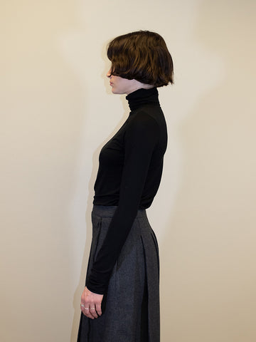 Baserange Basic Turtleneck, Black